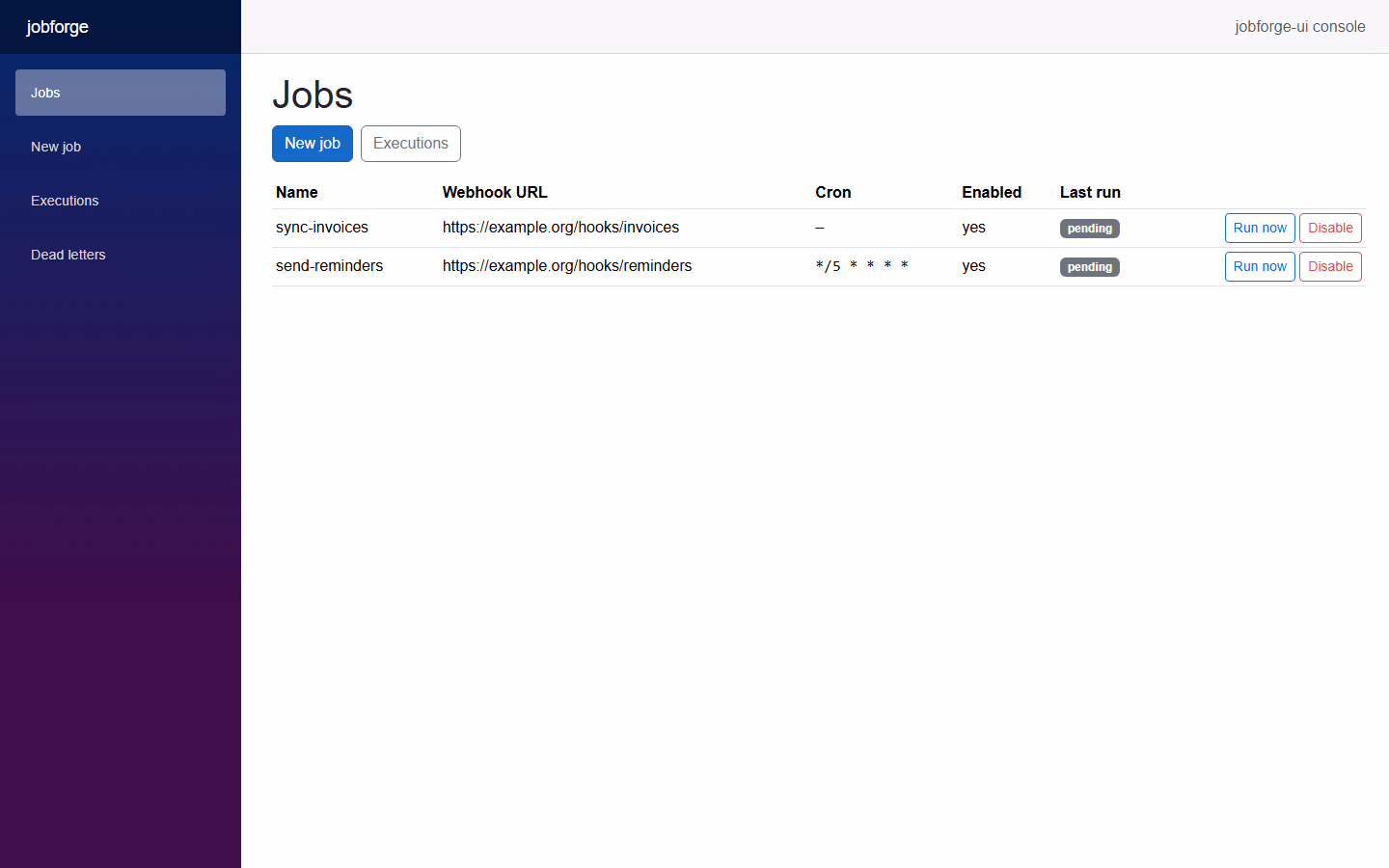 Lista de jobs do jobforge com botões Run now e status